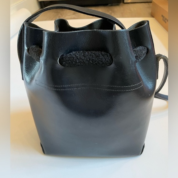 The Stowe black leather bucket bag - Picture 3 of 5